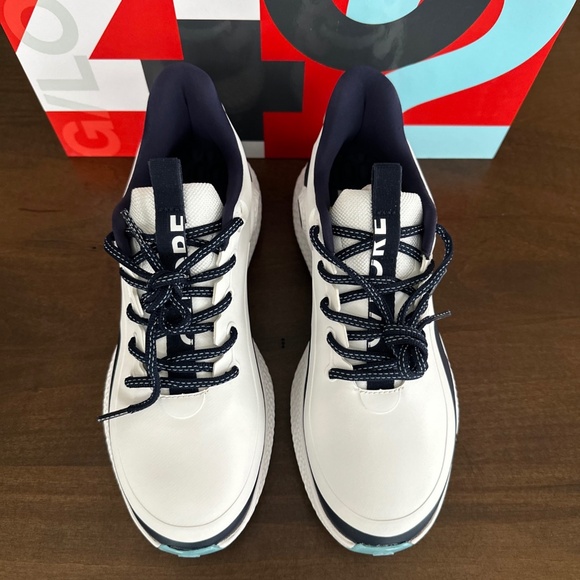 G/FORE MG4+ O2 G/LOCK GOLF SHOES WHITE NAVY TWILIGHT SPIKES WOMENS 9.5 GLF000099